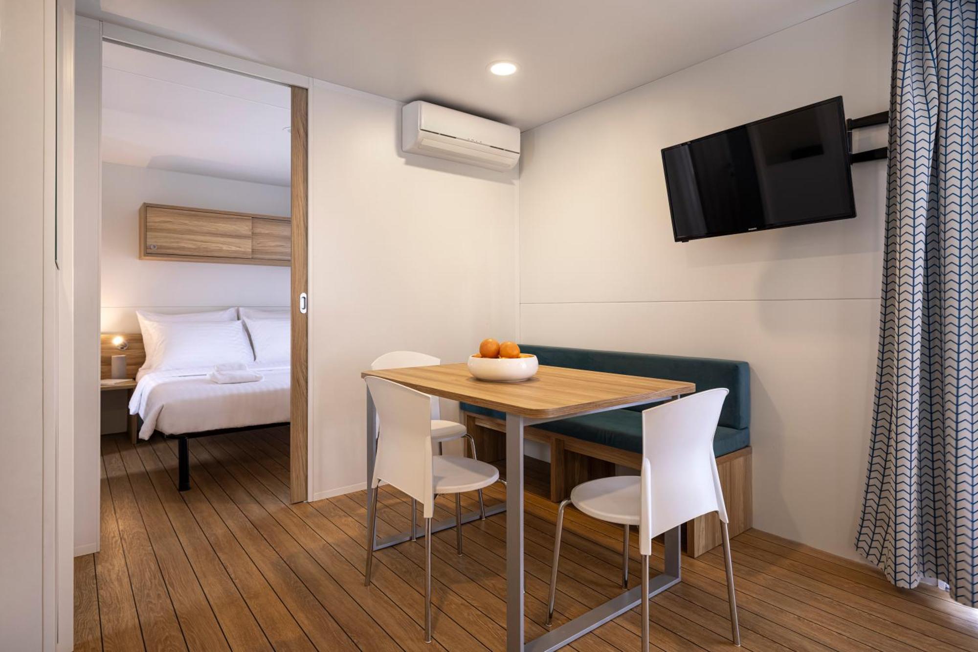 Maistra Camping Vestar Mobile Homes Rovinj Pokoj fotografie Interior of a mobile home