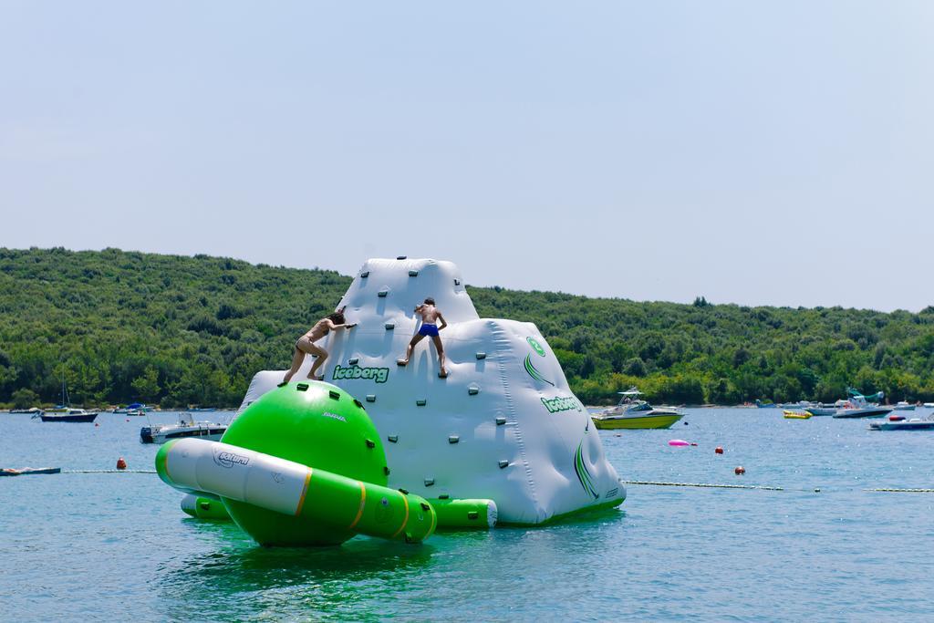 Maistra Camping Vestar Mobile Homes Rovinj Exteriér fotografie Aquapark in Malinska