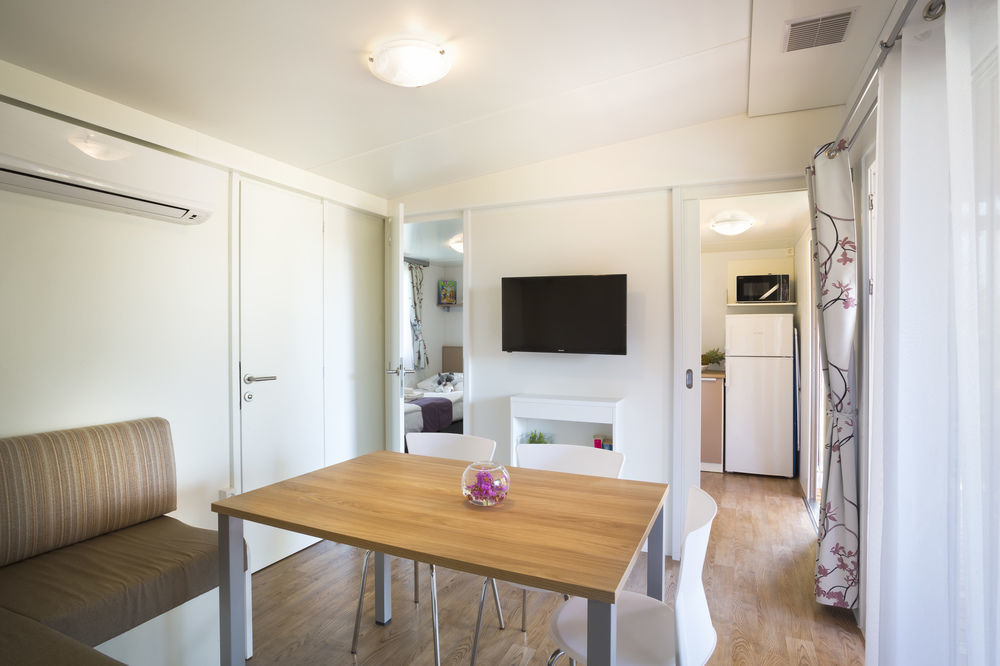 Maistra Camping Vestar Mobile Homes Rovinj Exteriér fotografie A typical apartment at the complex